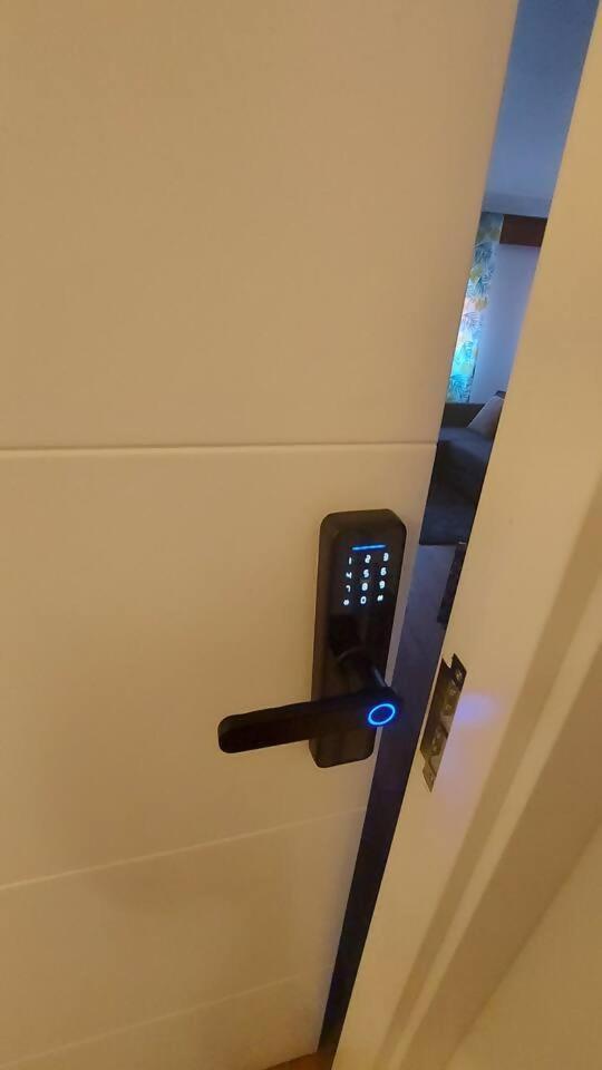 Apartamento Centrico Cerca De La Playa Bueu Kültér fotó