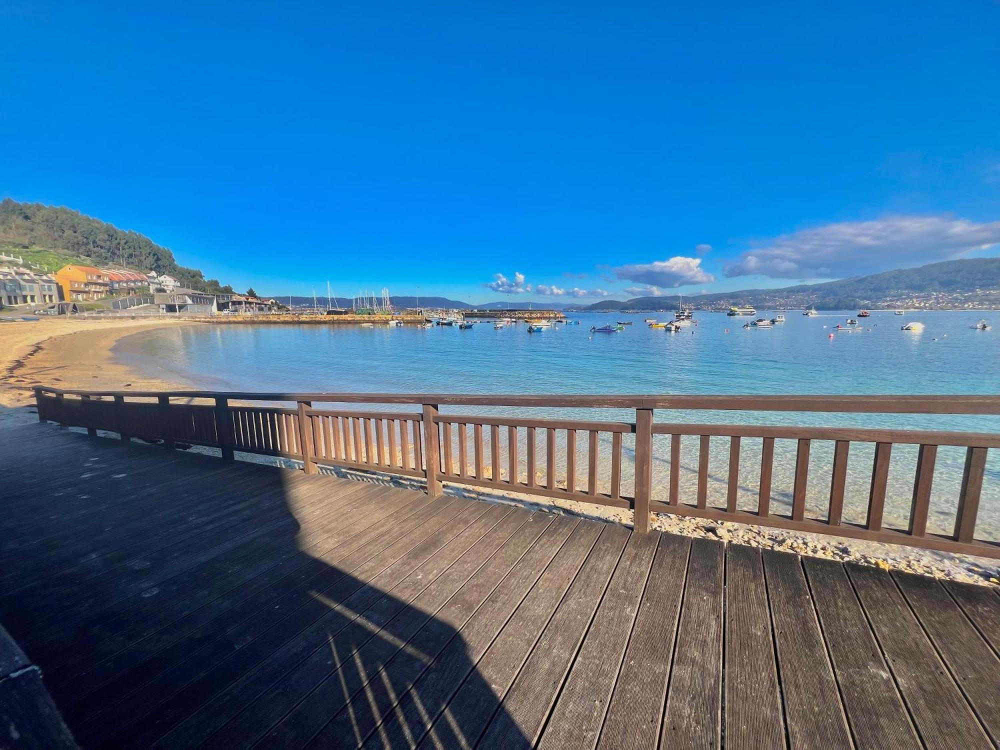 Apartamento Centrico Cerca De La Playa Bueu Kültér fotó